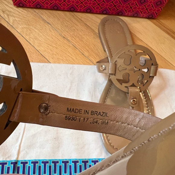 Tory Burch Tan Patent Leather Miller Sandals - Picture 8 of 13
